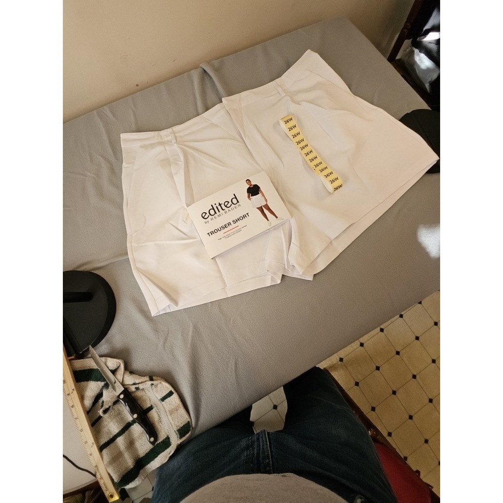 edited by REMI BADER‎ High-Rise Trouser Shorts White Pleated Pockets Size 26W